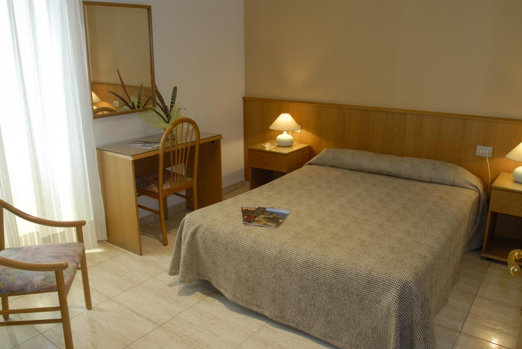 Hotel Canet Castello  D'Empuries Eksteriør billede